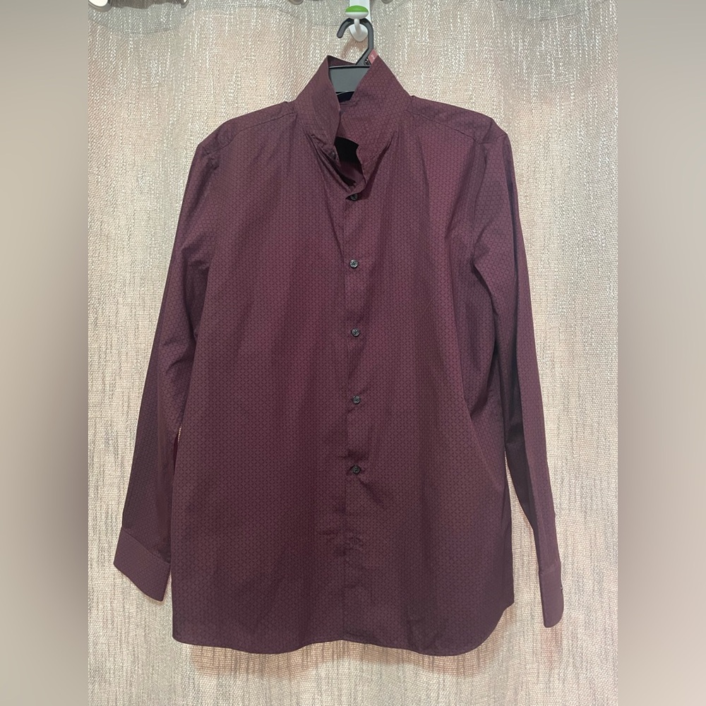 Perry Ellis Men's Wine Button-Up Dress Shirt